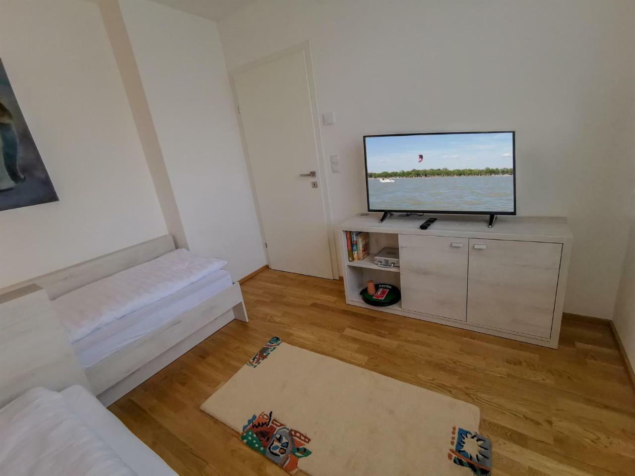 Pannonia Appartements Нойзидл ам Зее Екстериор снимка